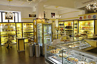 Demin Pasticceria Caffetteria food