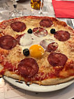 Pizzeria Sauveur food