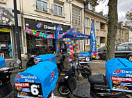 Domino's Pizza Alençon outside