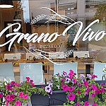 Grano Vivo outside