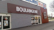 Boulangerie Louise outside