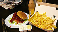 Oasen Burger Grill food