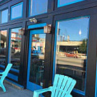 Blue Owl Coffee outside