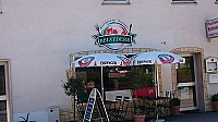 Pizza Belvedere inside