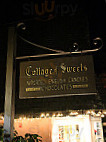 Cottage Of Sweets outside