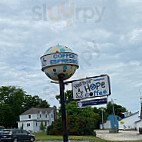 Harbor Hope Coffee outside