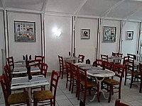 Pizzeria Le Massilia inside