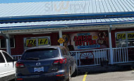 Amish Country Store outside