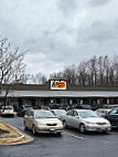 Cracker Barrel Old Country Store outside