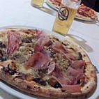 Marechiaro Pizzeria food