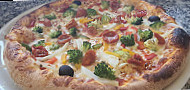 Tonton Pizza food