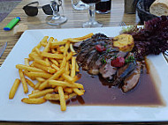 Le Bas Fort Blanc food