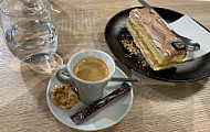 Opéra Pâtisserie food