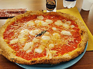 Antica Pizzeria Frattese food