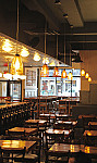 Indie Ale House inside