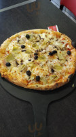 Isio Pizza food