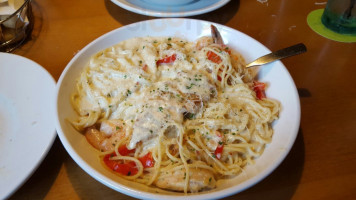 Olive Garden food