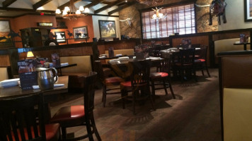 Longhorn Steakhouse Warrenton inside