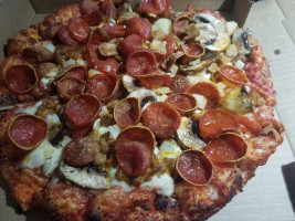 Papa Pete's Pizza food