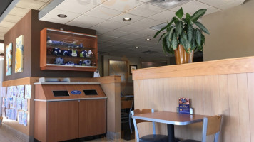 Culver's inside