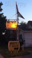 Mr. Twist Ice Cream And Sherbert outside