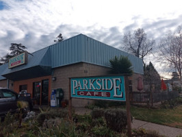 Parkside Cafe outside