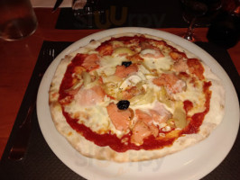 Pizza Nova food