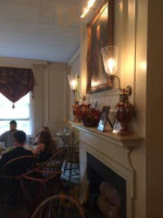 Science Hill Inn Dining Room inside