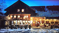 Wirtshaus Trolerhof outside