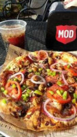 Mod Super Fast Pizza food