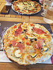 Pizzeria Du Chateau food