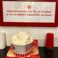 Freddys Frozen Custard Steakburgers food