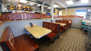 Long John Silver's inside