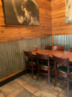 Dickey's Barbecue Pit inside