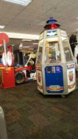 Chuck E. Cheese food