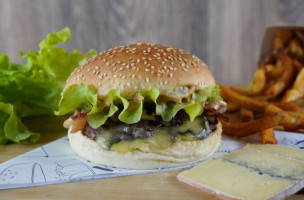 Les Burgers De Papa food