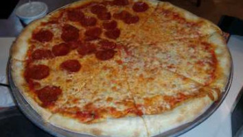 Angelo's Pizza food