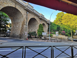 Le Jardin Des Arcades Chez Julia outside