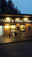 Pizza Pasta Palece outside