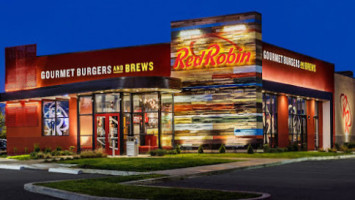 Red Robin Gourmet Burgers And Brews outside