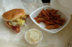 Butcher Boy Burgers outside