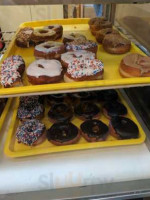 Gary's Bakery food