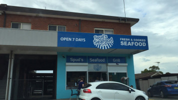 Spuds Fish Moorebank outside