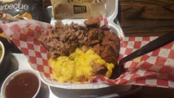 Dickey's Barbecue Pit food