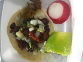 Roberta's Taqueria food