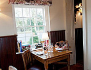 The Wellington Arms food