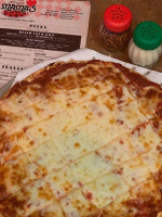 Mamas Pizza food