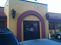 Su Casa Mexican outside