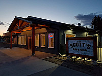 Scott's Grille Pizzeria outside