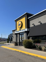 Buffalo Wild Wings Holland outside